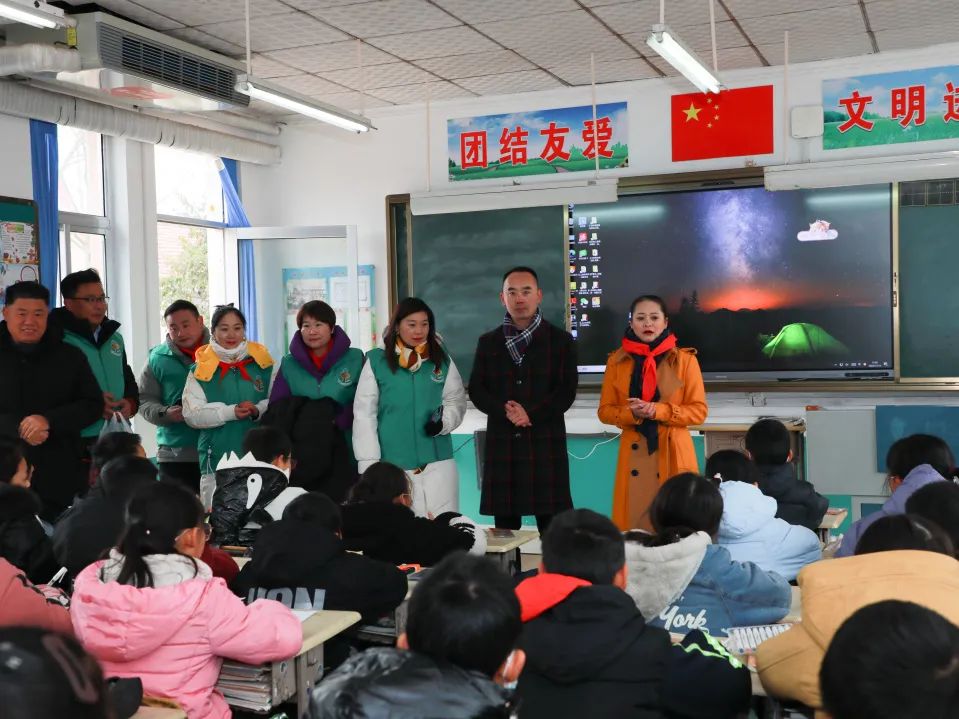 第244所 山东省平度市明村镇前楼九游体育(NineGameSports)官方网站韩雪公益小学 第244所 山东省平度市明村镇前楼九游体育(NineGameSports)官方网站韩雪公益小学